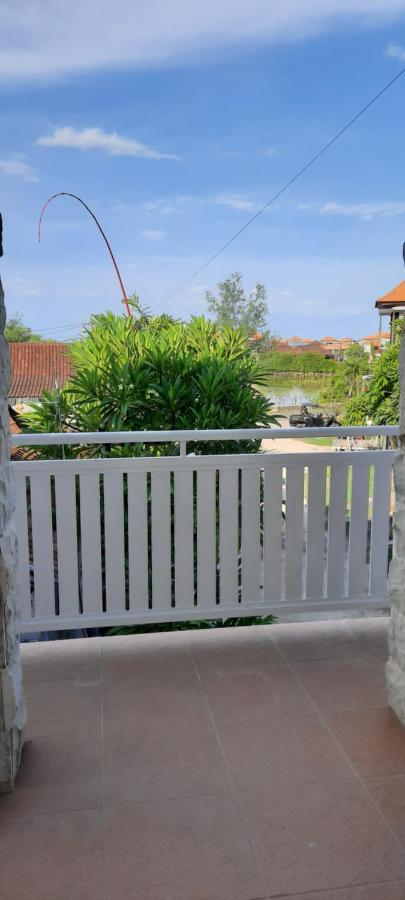 Turtle Island Homestay Санур Екстер'єр фото