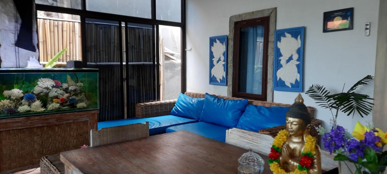 Turtle Island Homestay Санур Екстер'єр фото